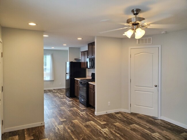Photo - 29 Mockingbird Hill Dr