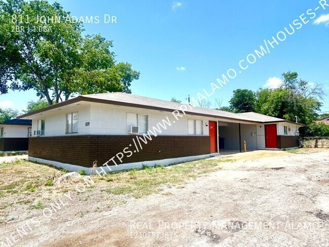 Building Photo - **MOVE-IN SPECIAL** AVAILABLE NOW! 2 Bedro... Rental