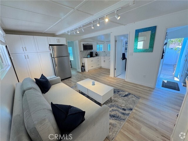 Building Photo - 726 Esplanade Rental