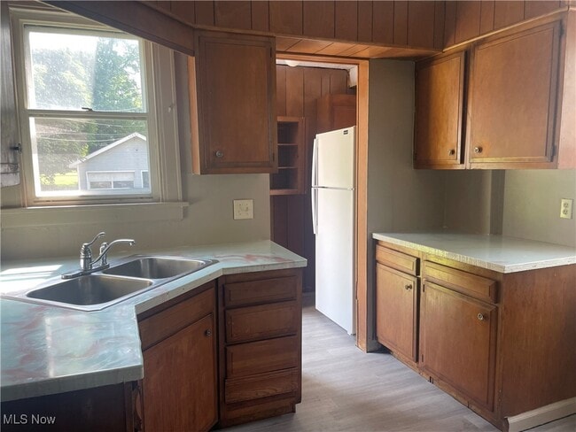 Photo - 1353 Grant St