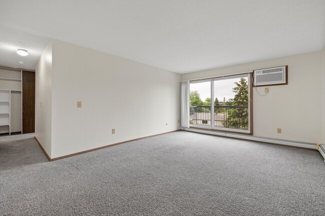 Candlewood Apartments