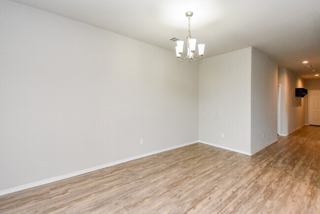 Photo - 5530 Redwood Summit Ln