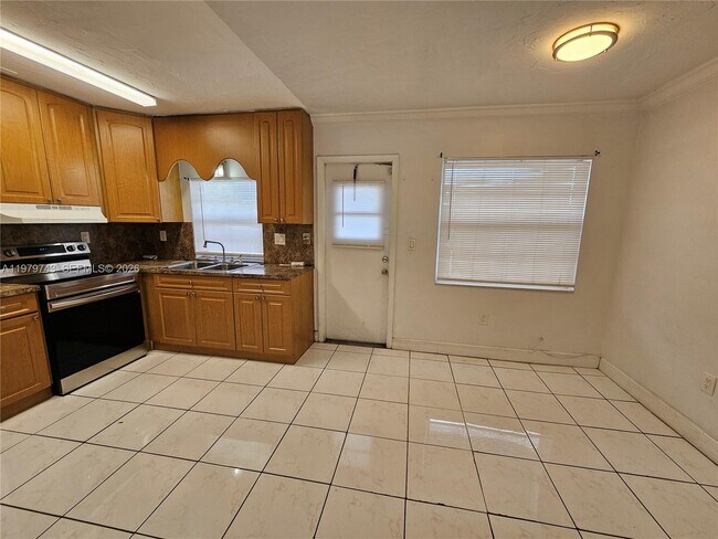 Photo - 3019 SW 68th Terrace Unit 5