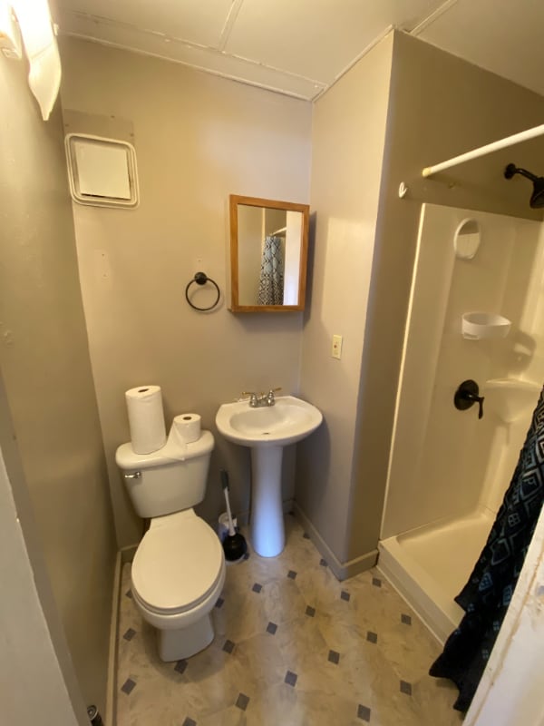 Photo - 103 Kneale Ave S