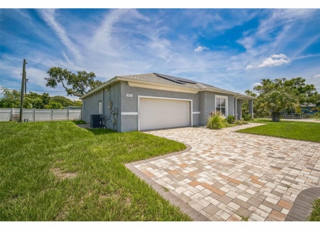 Photo - 10517 Camelia Dr