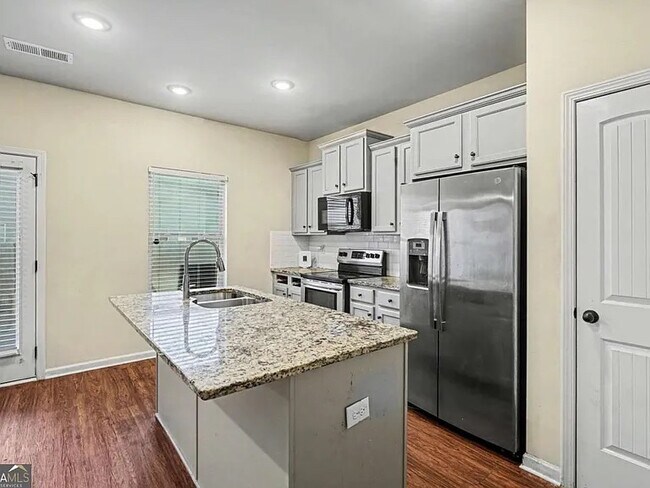 Photo - Room in House on Brightside Pkwy