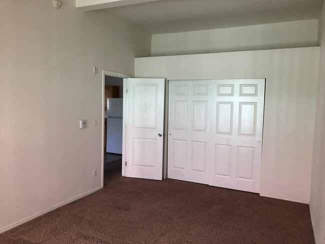 x4010 S 130th St