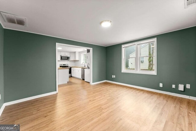 212 Walker Dr