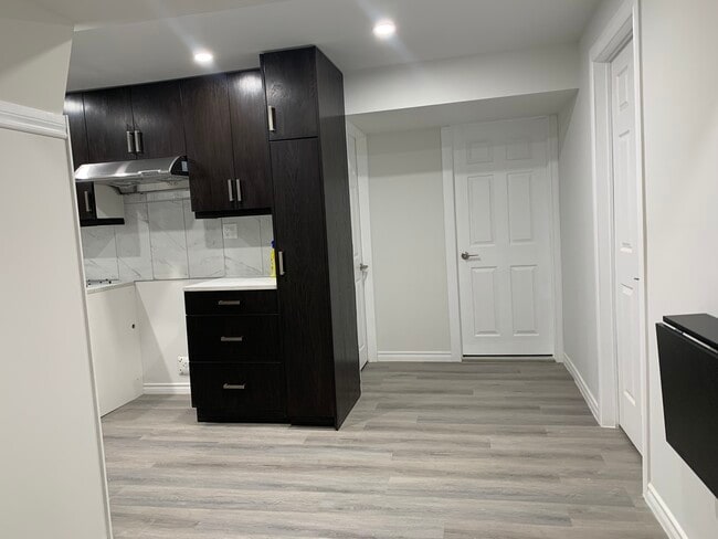 Photo - 5 Jasmine Dr