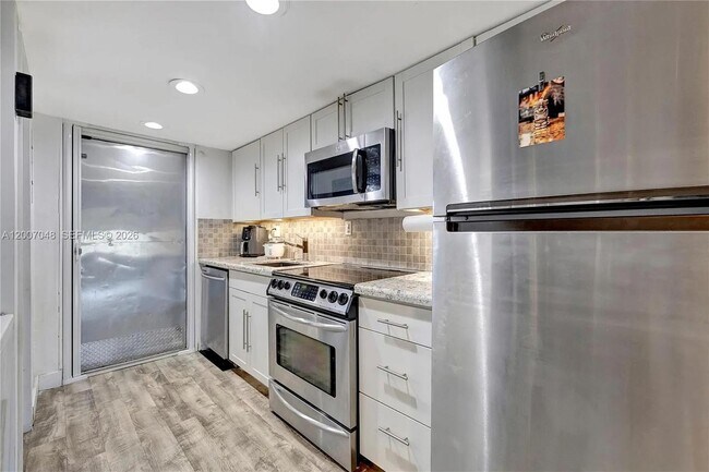 Photo - 4121 NW 26th St Unidad T16