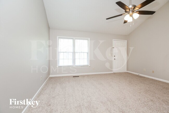 Photo - 5496 Burnt Knob Rd