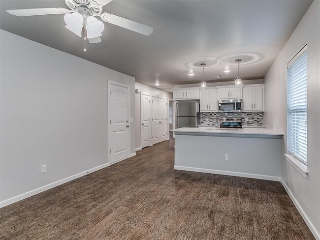 425 Summit Ridge Dr
