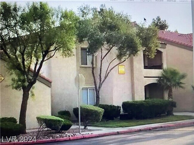 Photo - Cute Lower Level Condo Unit 1137