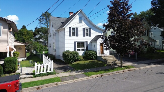 59 Hayes St Unit 2