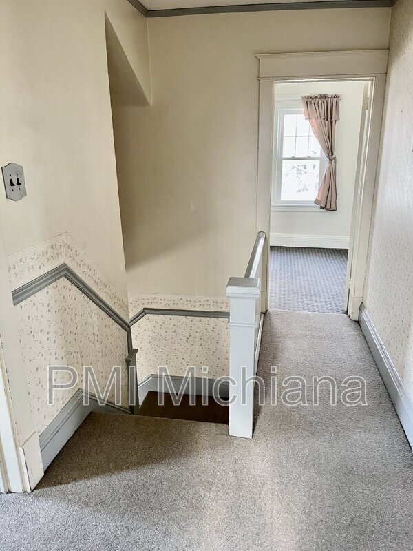 Photo - 232 La Porte Ave Unidad Apt. # A