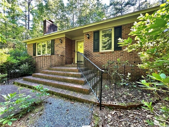 Photo - 1963 Wedgewood Dr