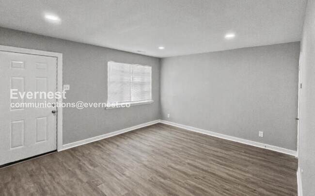 Photo - 1018 4th Ave W Unidad 2