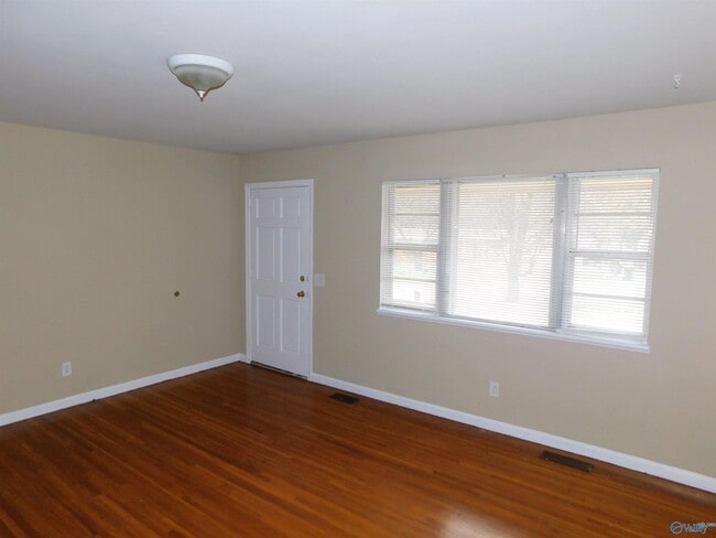 Photo - 3104 Cumbres Cir NW