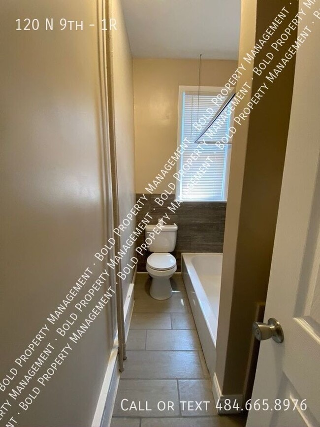 Photo - 120 N 9th St Unit 1R