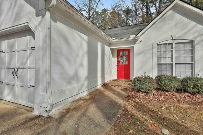 Photo - Fully Renovated 3/2 Ranch in Starr's Mill