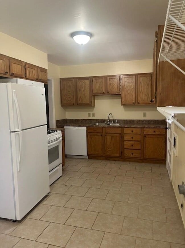 Photo - 1022 S White Station Rd