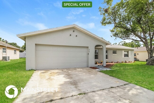 Building Photo - 216 Lochmond Dr Rental