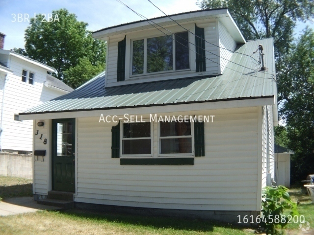 Building Photo - 318 Ames St NE Rental