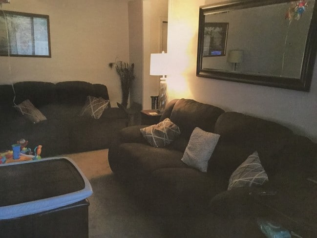 Sala de estar - 322 Woodland Ct Unidad 322 Woodland Court