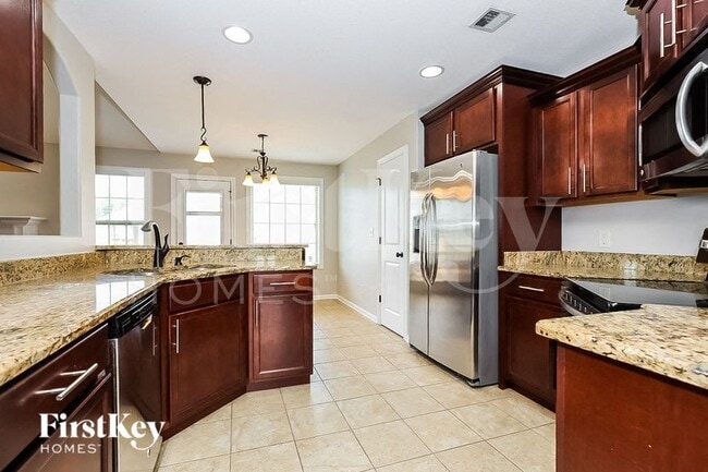 Photo - 698 Ellie Nat Dr