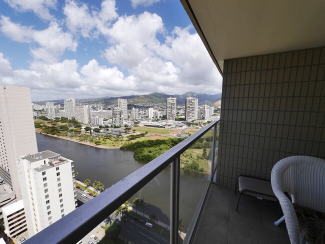 Photo - 445 Seaside Ave