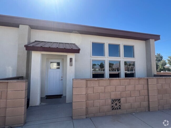 Building Photo - Brand New Spacious Towhouse Style 2 Bedroo...