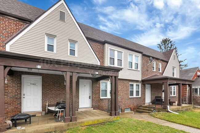 Photo - 940 Geers Ave