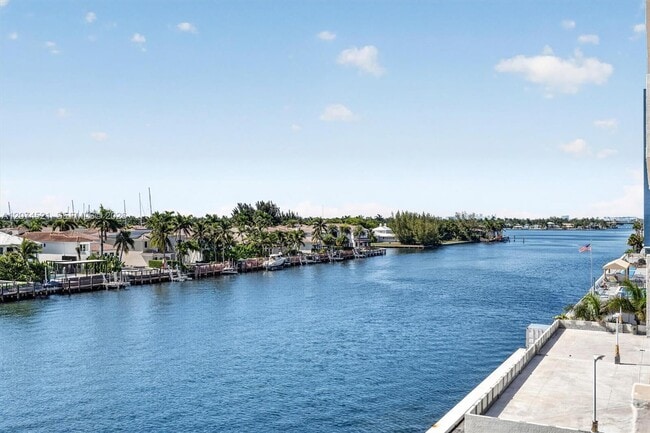 1500 S Ocean Dr Unit 5E