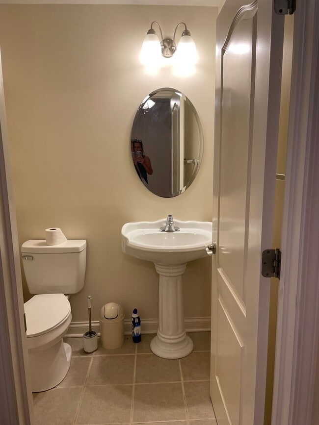Photo - 1227 High St Unit Apt. A