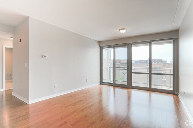 1 BR, 1 BA - Living Room