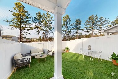 Photo - 1319 B St