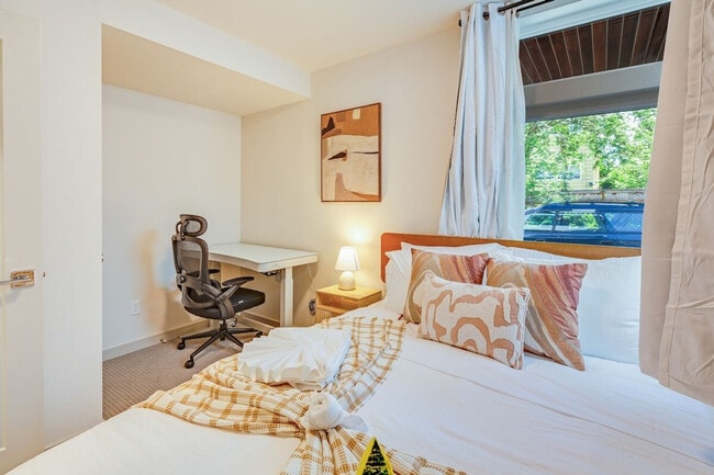 Photo - 2122 3rd Ave N Unit ID1035886P