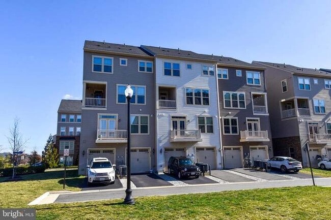 Photo - 25291 Gray Poplar Terrace Unit 25291