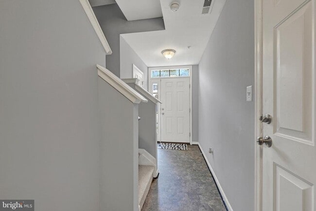 713 English Ivy Way