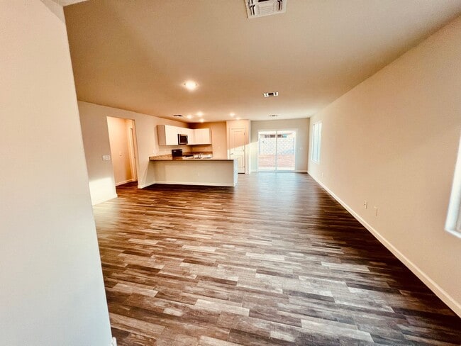 Photo - FREE RENT ON APPROVED CREDIT INTERESTED?