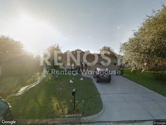 Building Photo - 7517 Oak Ridge Dr