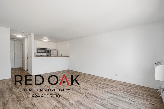 Photo - 1522 N Formosa Ave Unit 217