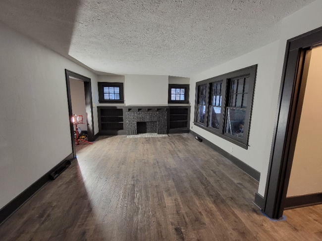 Photo - 908 Weschler Ave