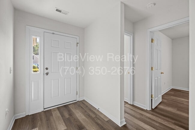 Photo - Beautiful Ranch House with 3 bed 2 bath ( Ballantyne area )