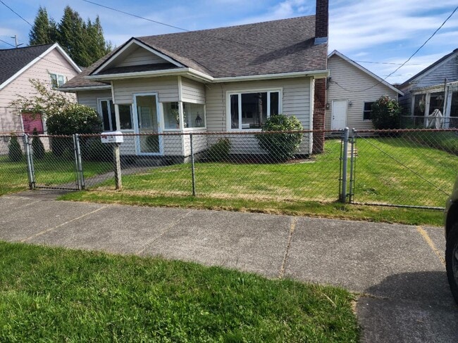 Building Photo - 114 W Emerson Ave Rental
