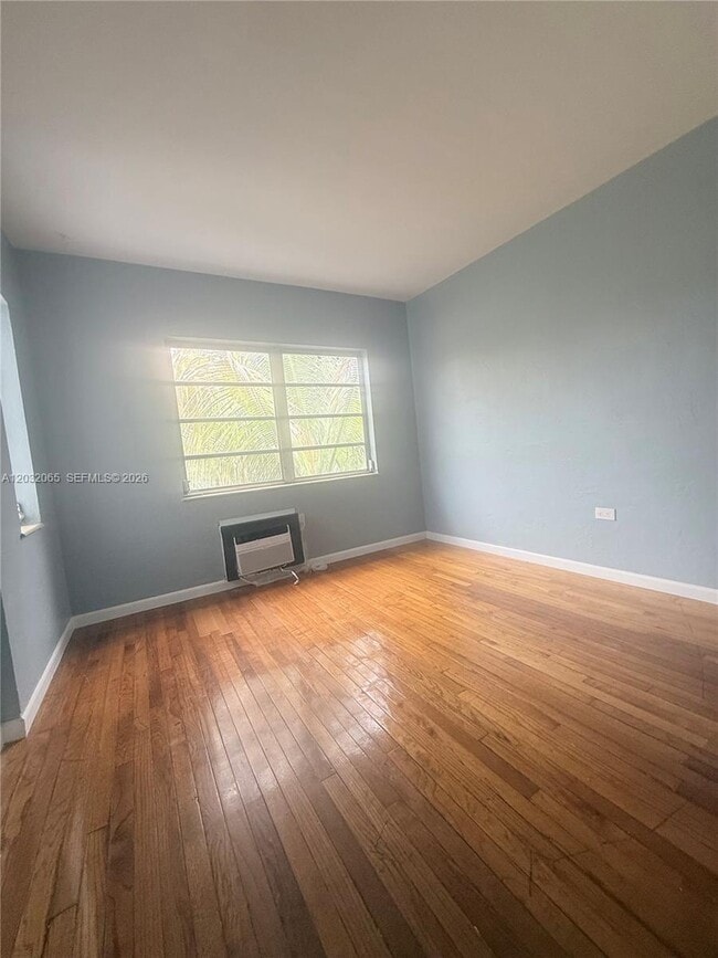 Photo - 1730 Marseille Dr Unit 4