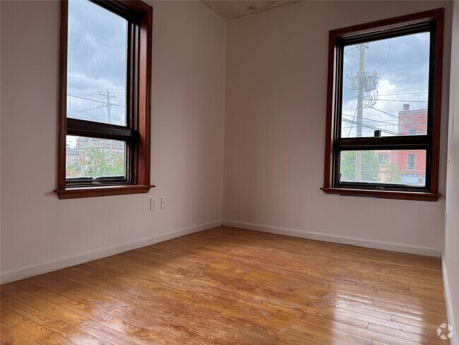 Building Photo - 21 Center St Unit 1A Rental