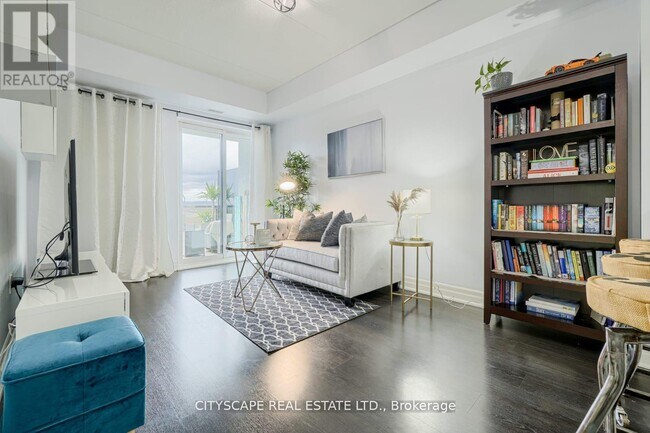 Photo - 620 Sauve St Unit 403