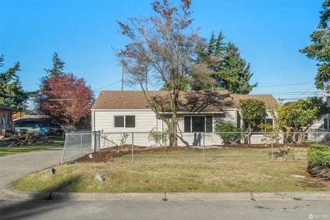 Photo - 911 E 52nd St