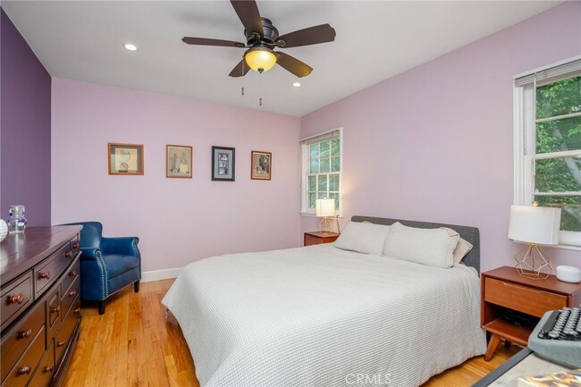 Photo - 619 Granada St